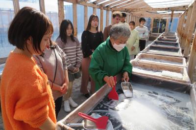 田野町塩作り体験２