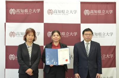 修了証書マリアさん
