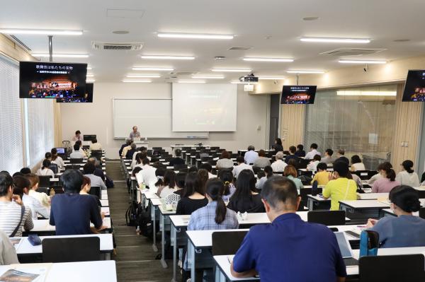 講演の様子４