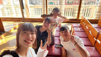 研修生（フォスカリ大学内）
