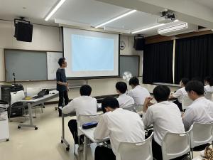 白岩先生　２