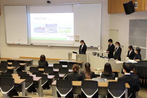 報告会会場の様子２