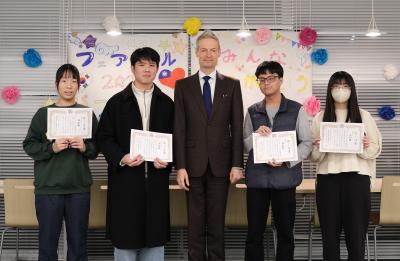 台湾学生修了証書センター長と