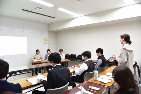 質疑応答の様子