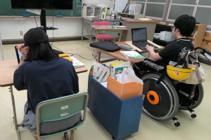玉利先生