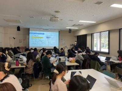 在宅療養患者の栄養ケア講習風景